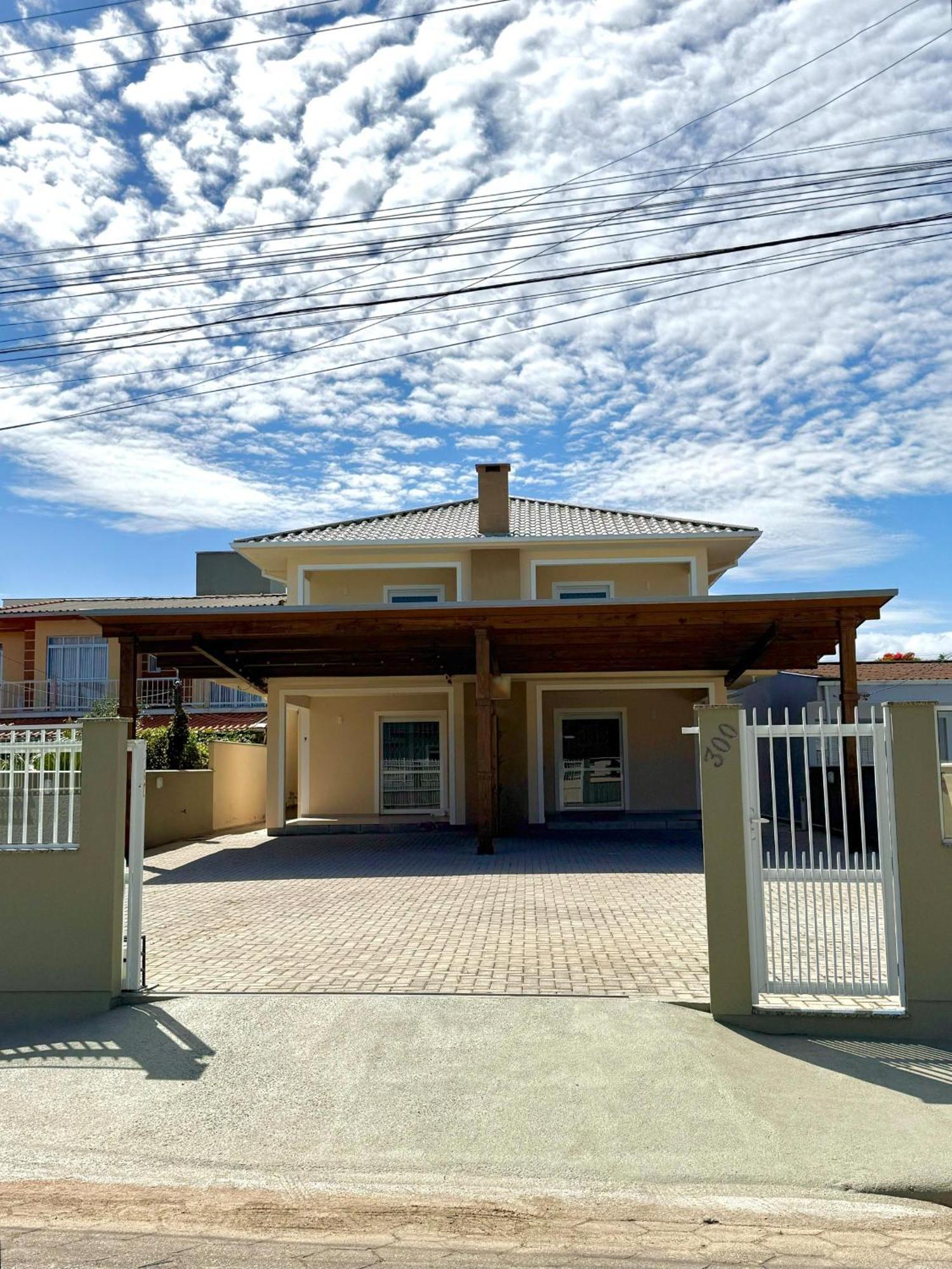 Casa Na Praia Em Sc Com Wi-Fi E Churrasqueira بينيرا المظهر الخارجي الصورة