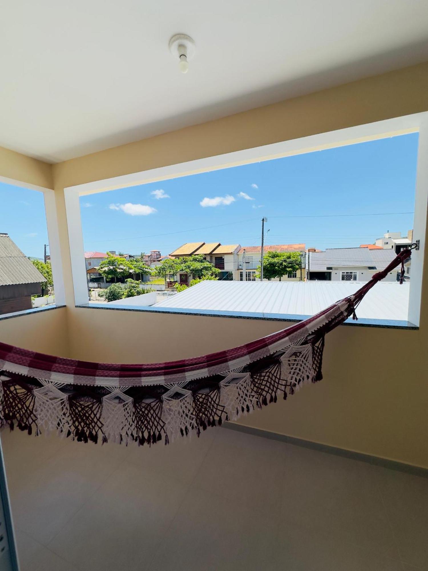 Casa Na Praia Em Sc Com Wi-Fi E Churrasqueira بينيرا المظهر الخارجي الصورة