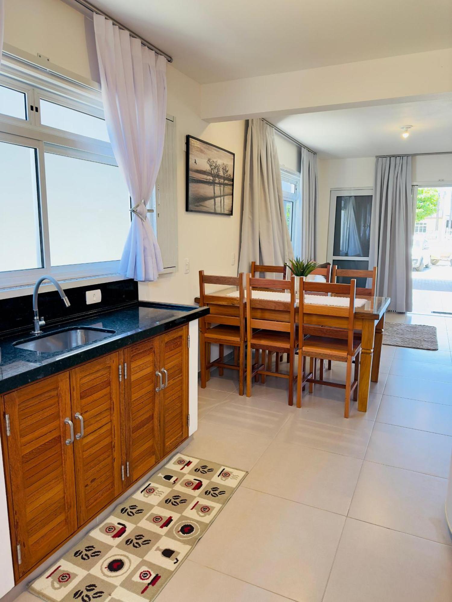 Casa Na Praia Em Sc Com Wi-Fi E Churrasqueira بينيرا المظهر الخارجي الصورة