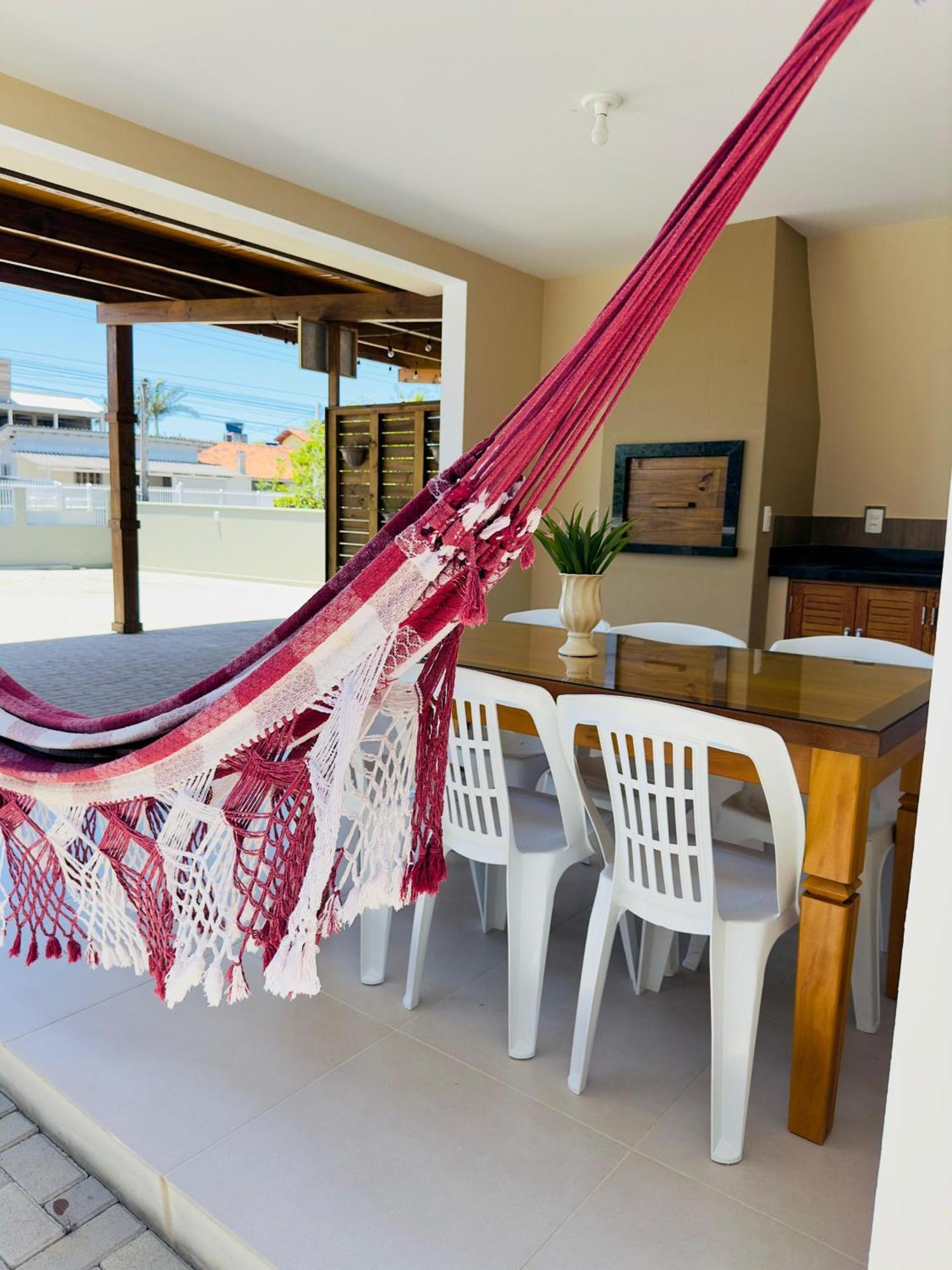 Casa Na Praia Em Sc Com Wi-Fi E Churrasqueira بينيرا المظهر الخارجي الصورة